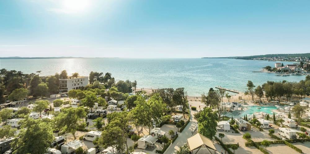 Falkensteiner Premium Mobile Homes and Camping Zadar 1