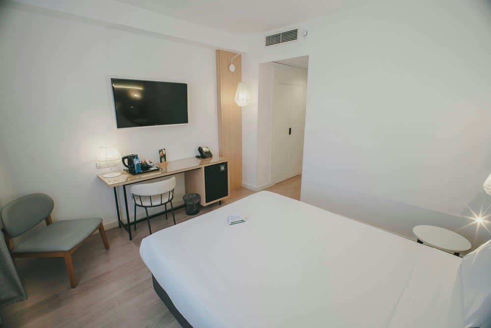Sercotel Carlos III 1