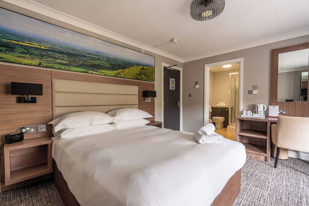 Riverside Hotel 1