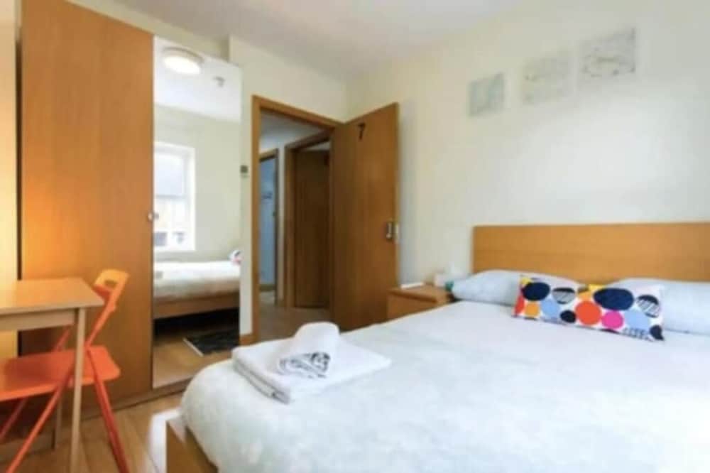 Portobello Rooms by PrimeCityHosts 2