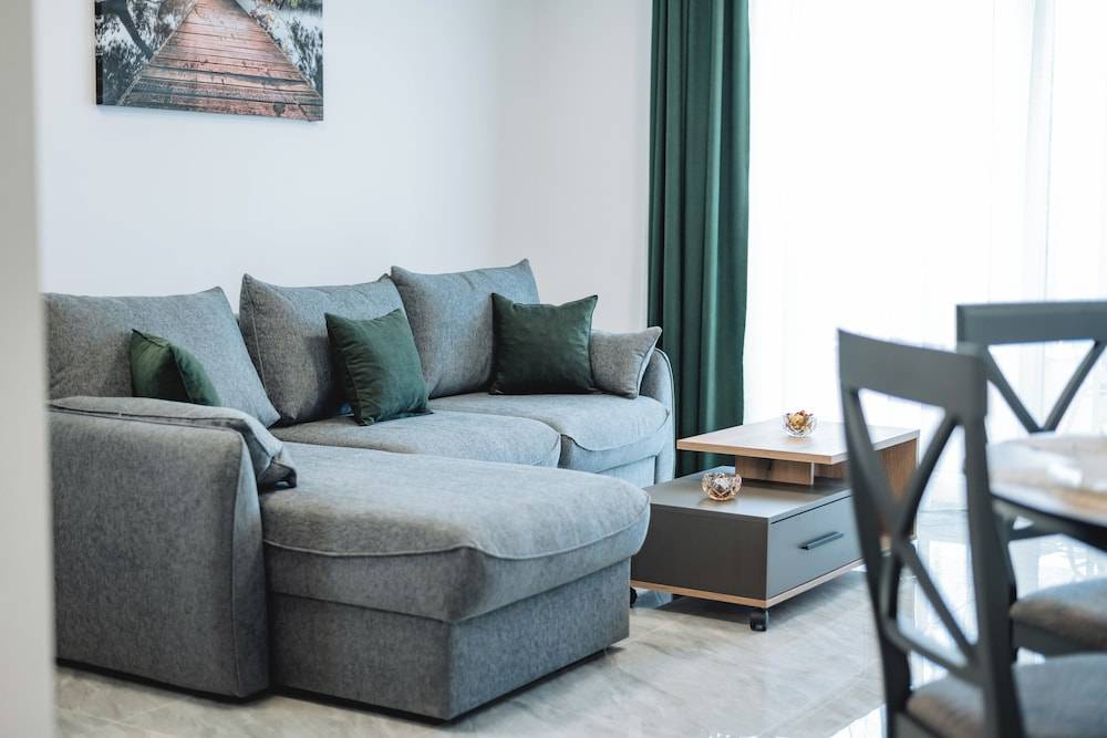 ARA Lux Apartments 1