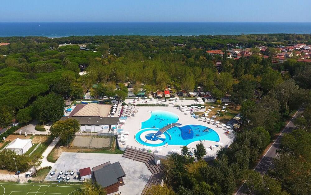 Club del Sole Adriano Family Collection 1