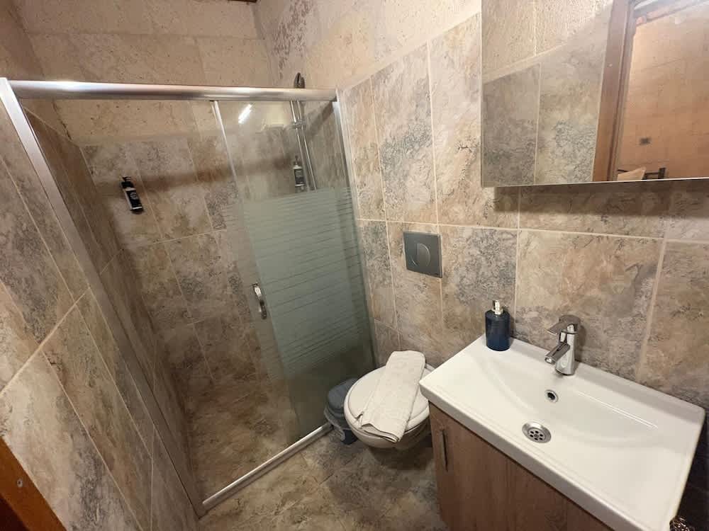 Ekoton Cave Hotel 2