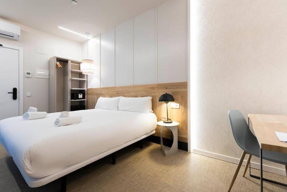 URBAIA ROOMS 2