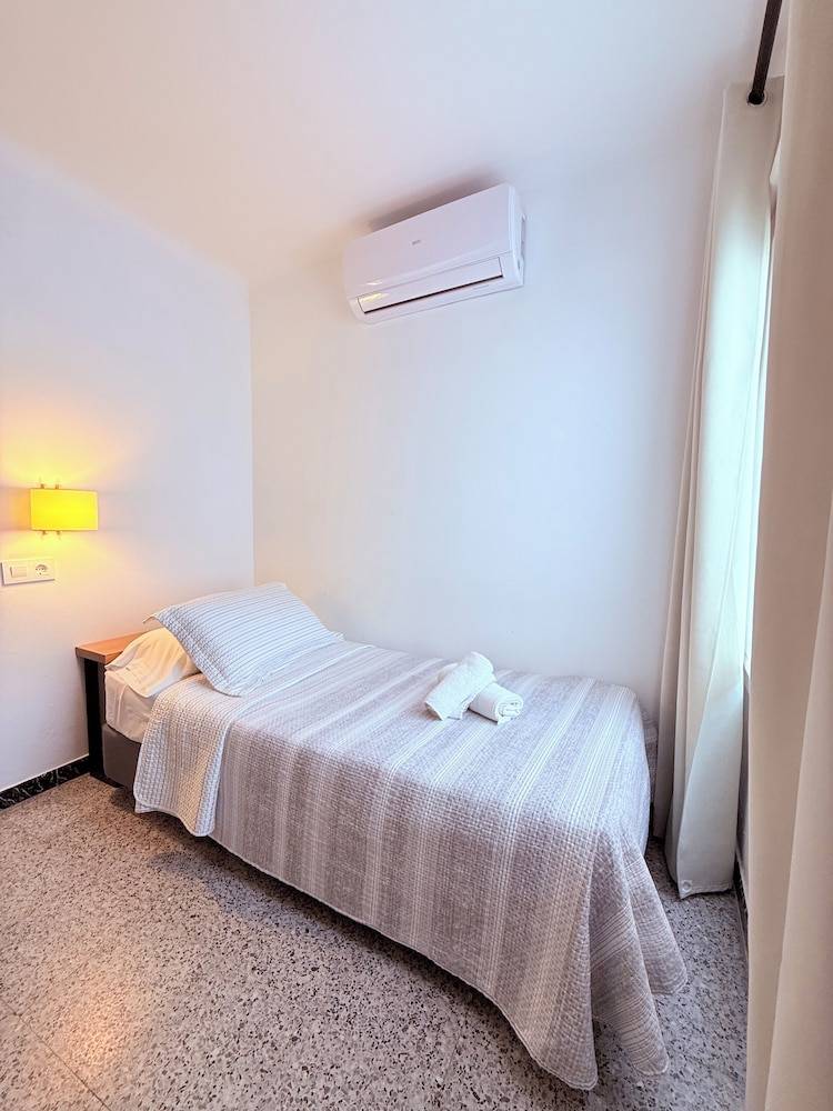 L'Illa Hotel 1