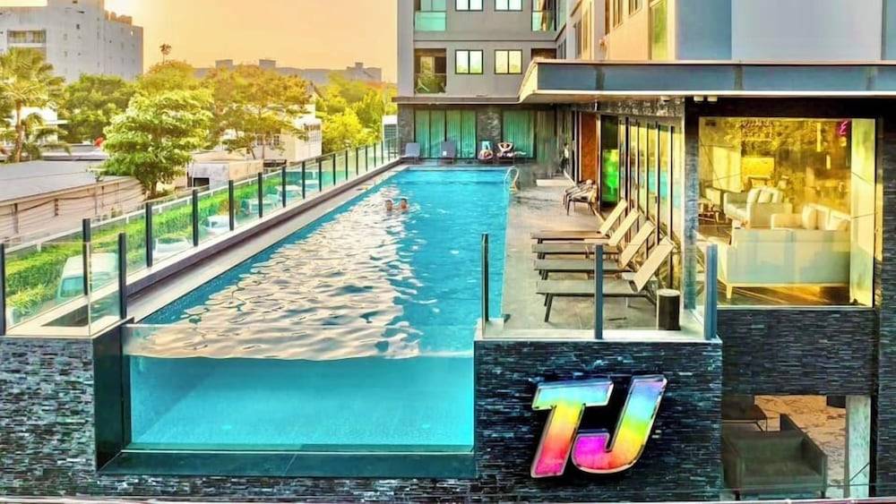 THE TJ HOTEL Pattaya 2