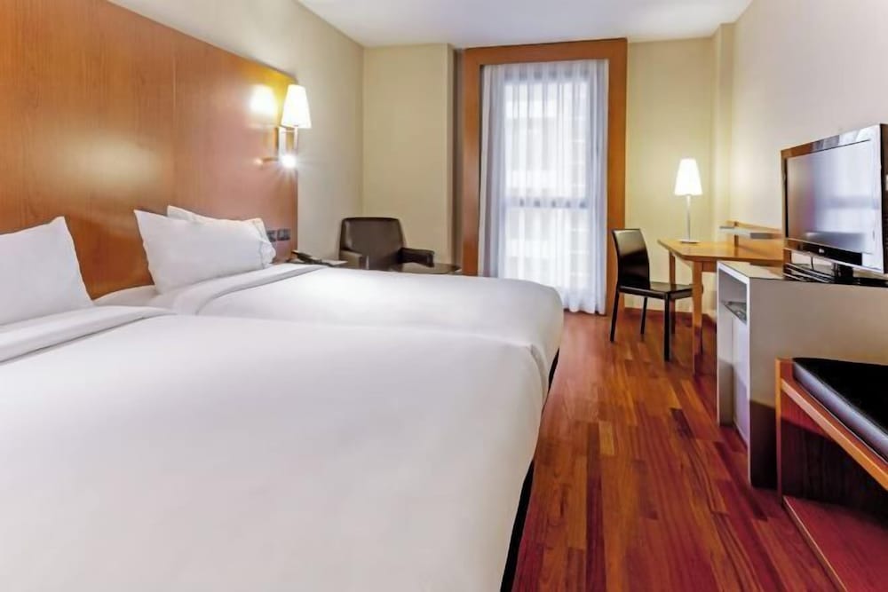 B&B HOTEL Zaragoza Los Enlaces Estación 1