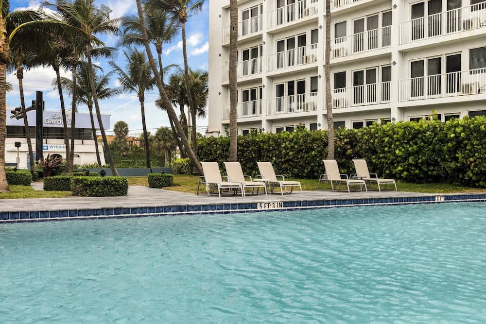 Club Wyndham Sea Gardens 1