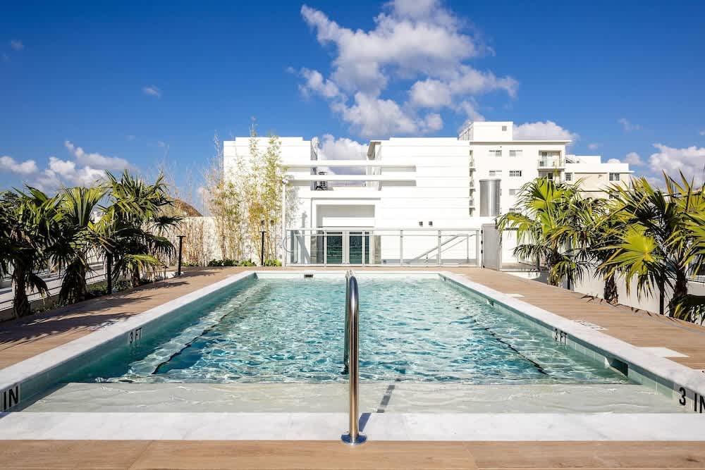 Dolce by Wyndham Miami Beach 1