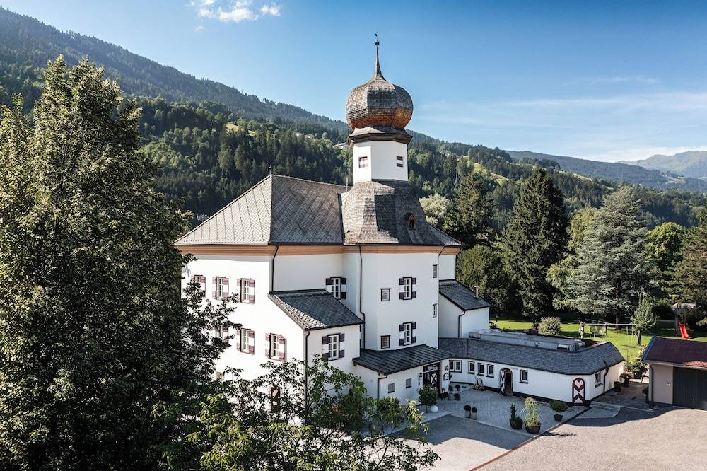Schloss & Boutique Hotel Mitterhart 1