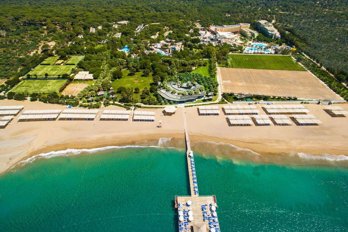Blue Waters Club 1