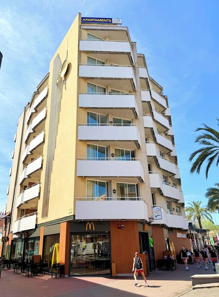 Apartments Lloret Sun 1