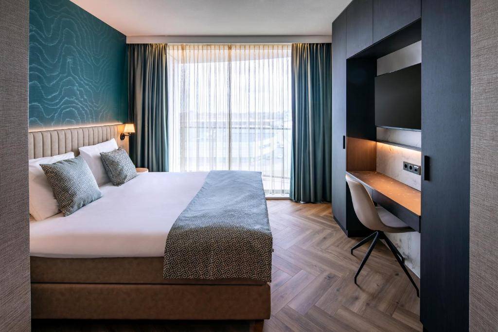 OZO HOTELS PRESIDENT 2