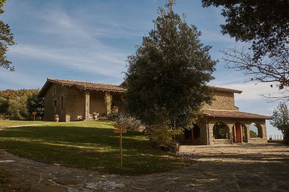 Hotel Santa Llucia Rupit 1