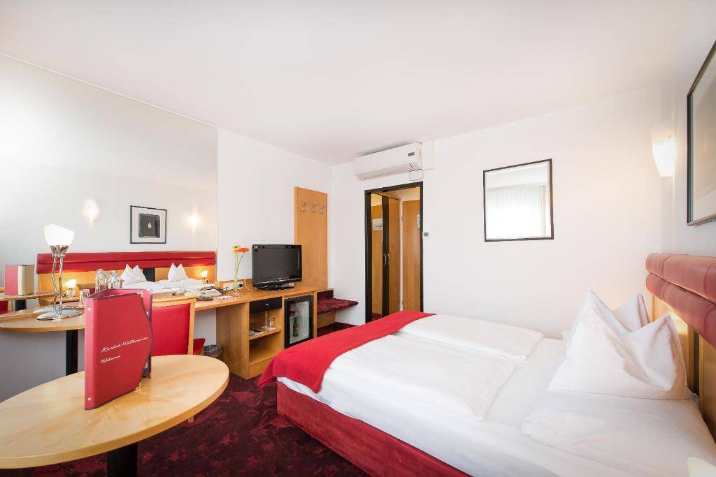 Hotel Boltzmann 1