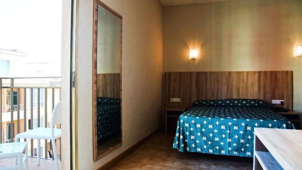 Hotel Iris - Only Adults 2