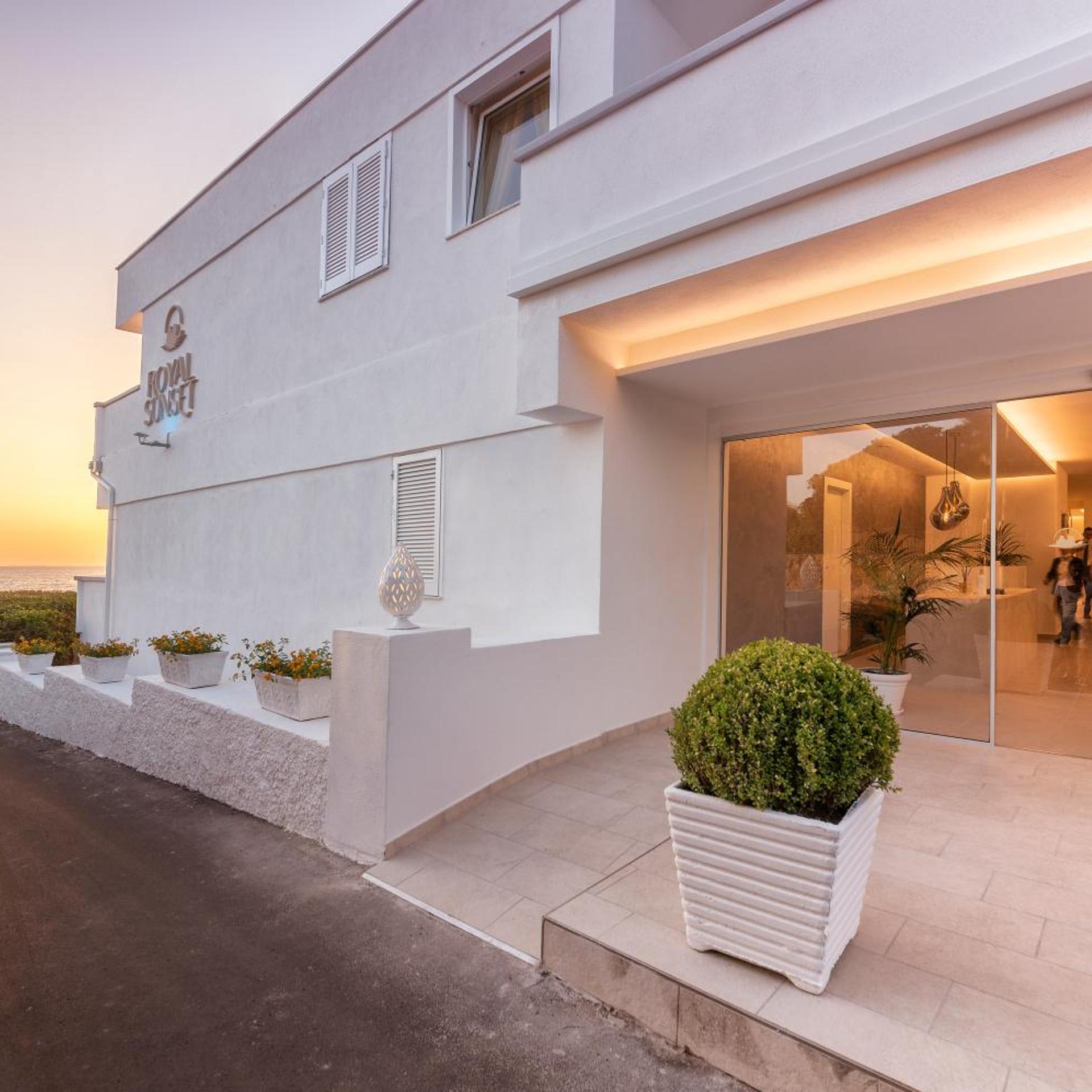 Royal Sunset Hotel & Spa 1