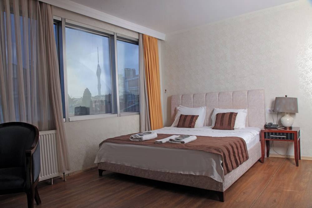 Camlica Tower Hotel 1