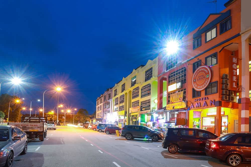 Hotel Aman - Nilai & KLIA 1