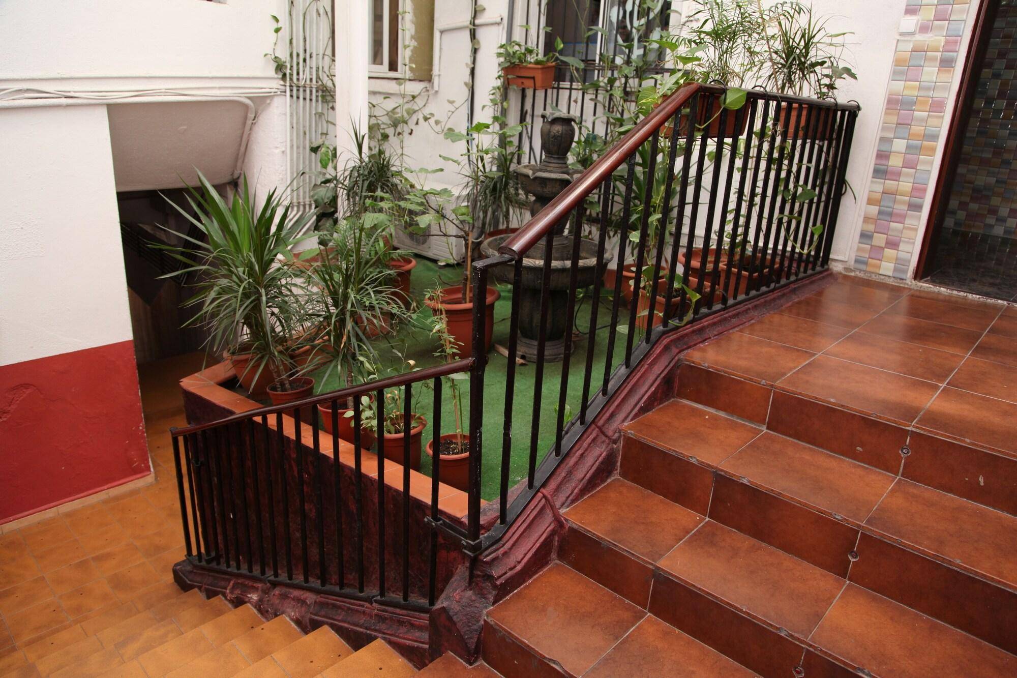 Central Station Hostel Barcelona 2
