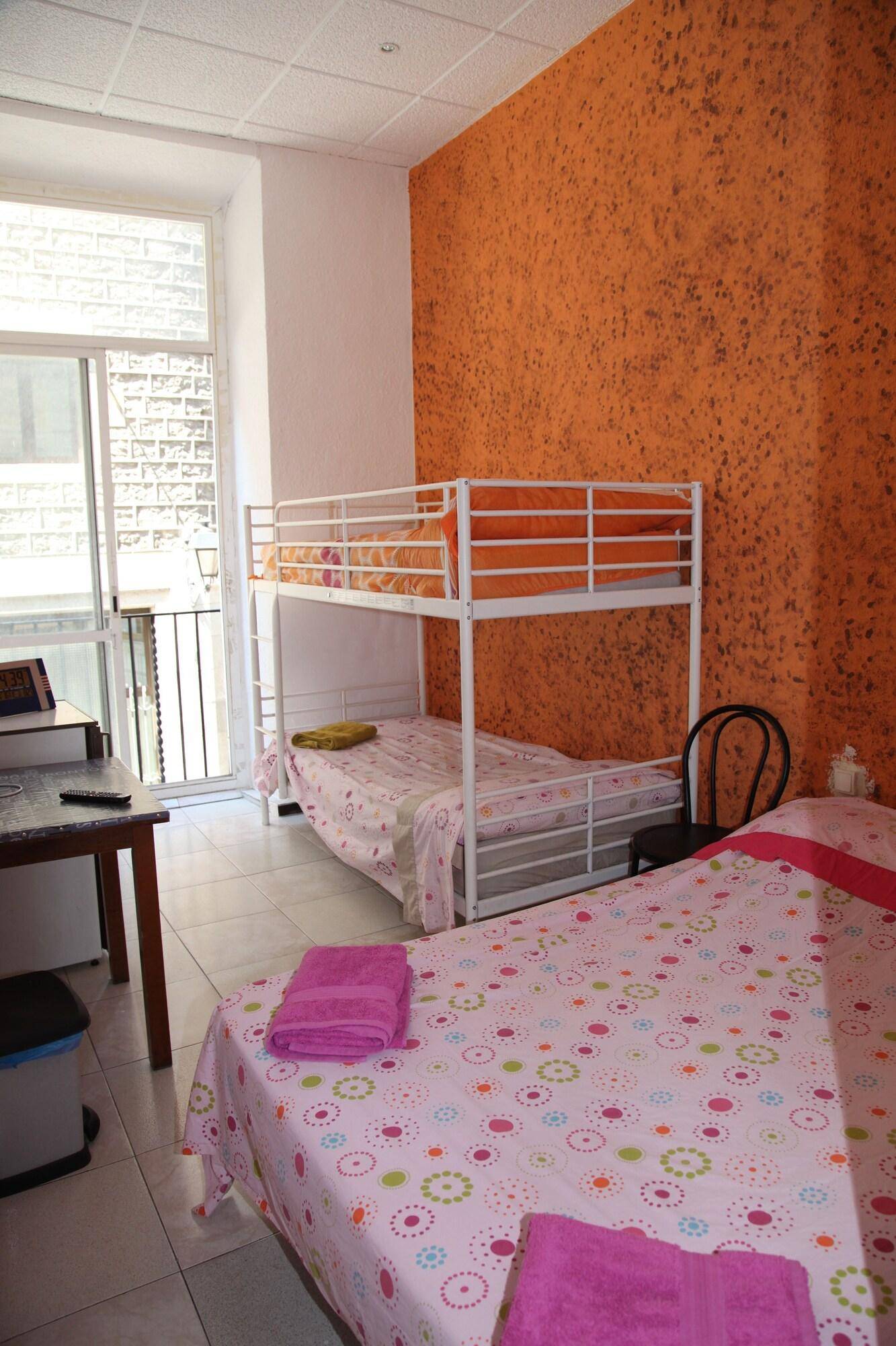 Central Station Hostel Barcelona 1