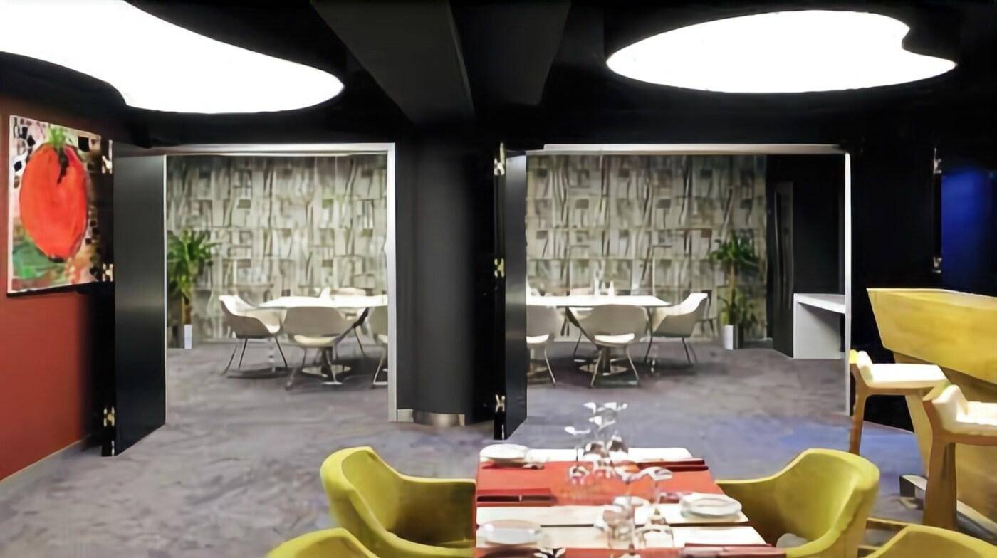 Vernazza Suites Hotel 2
