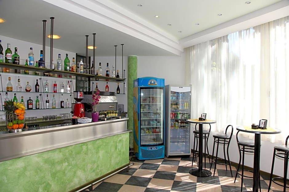 Hotel Carlton 1