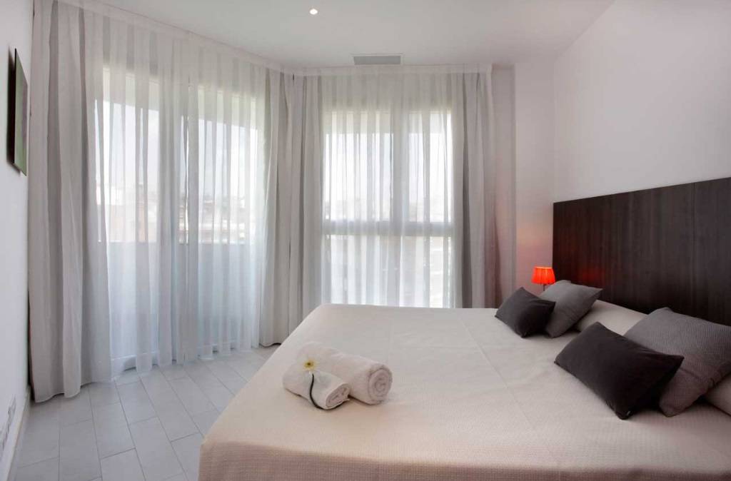Fisa Rentals Les Corts Apartments 1