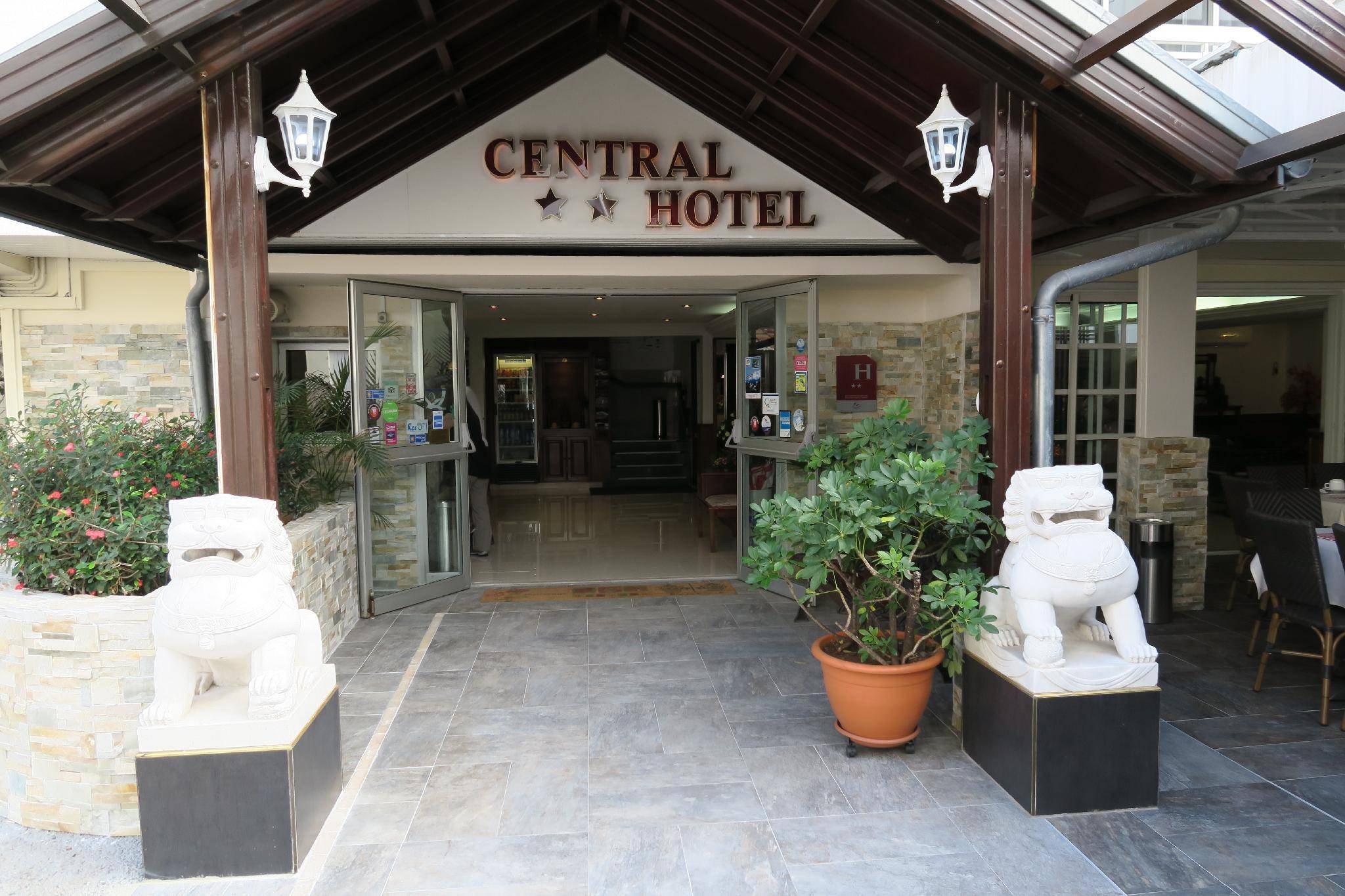 Central Hotel 2