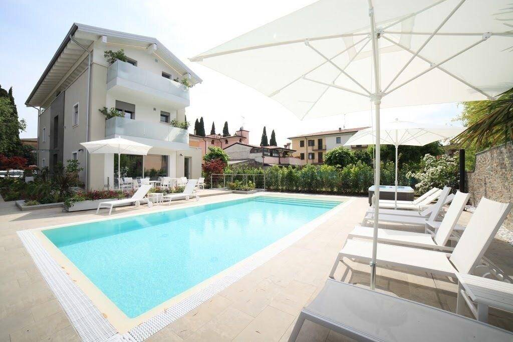 Viola Relais 2