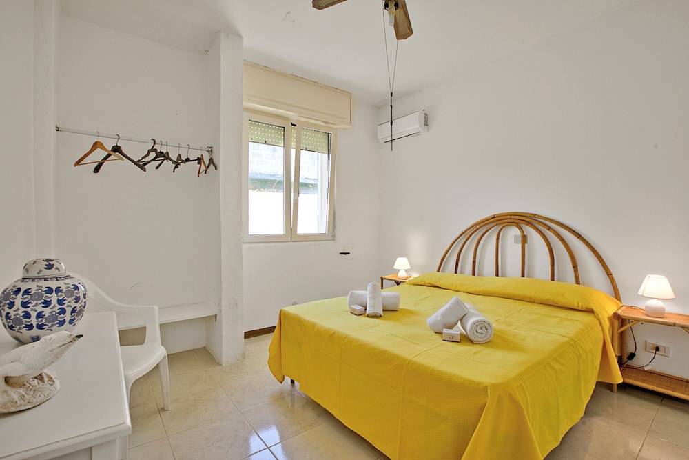 Villa Dei Fanti - Beachfront Villa With Garden 2