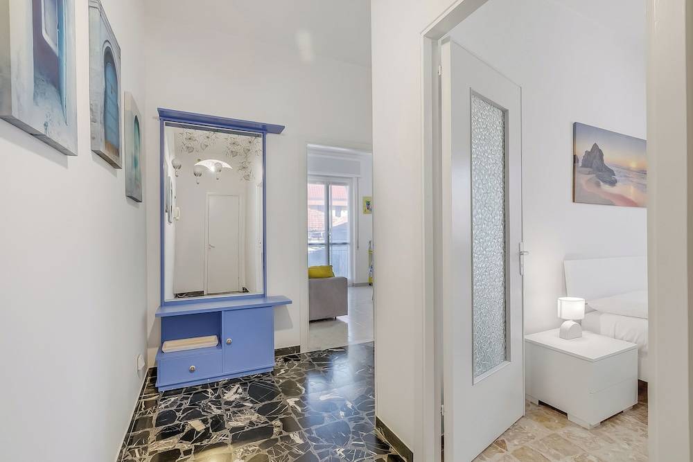 Verdi Loano Beach Apartment With Balcony 2