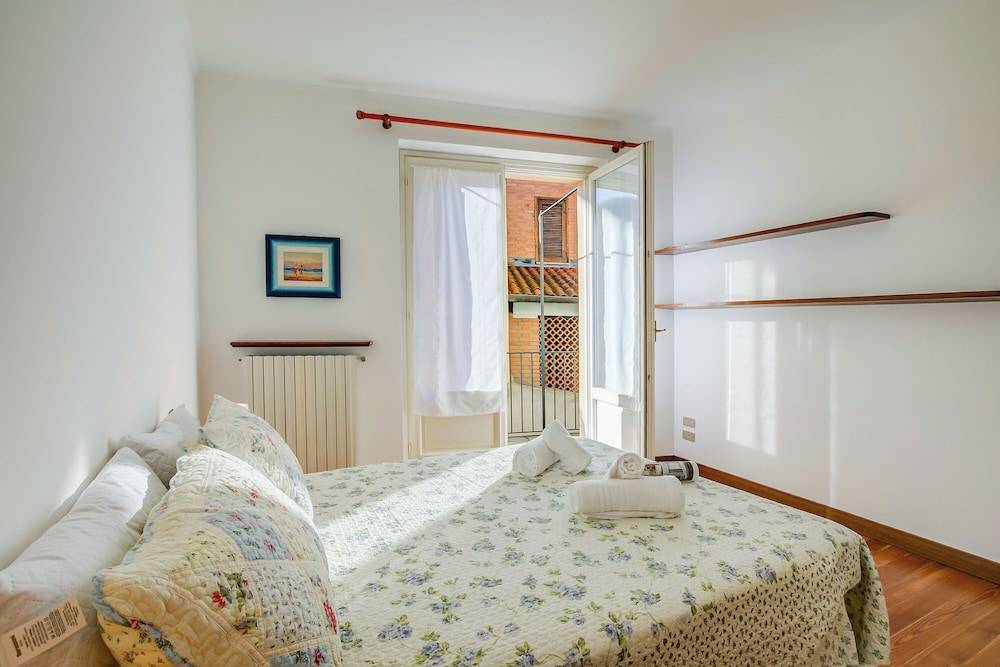 La Casa di Maddalena Stresa Centre: 2 Bed, 2 Bath, Balconies 2