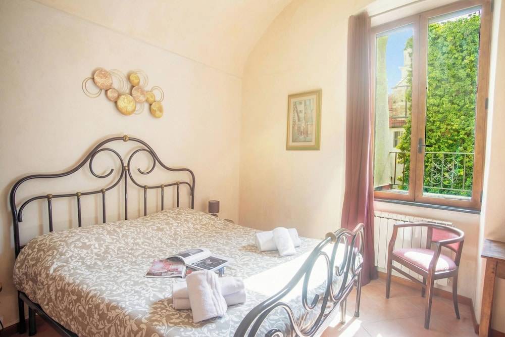 Casa di Lella Sanremo 1-bed Balcony Old Town 1