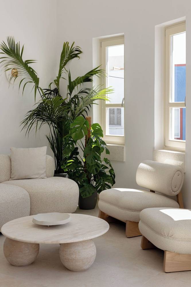 Filomare Oia Suites 2
