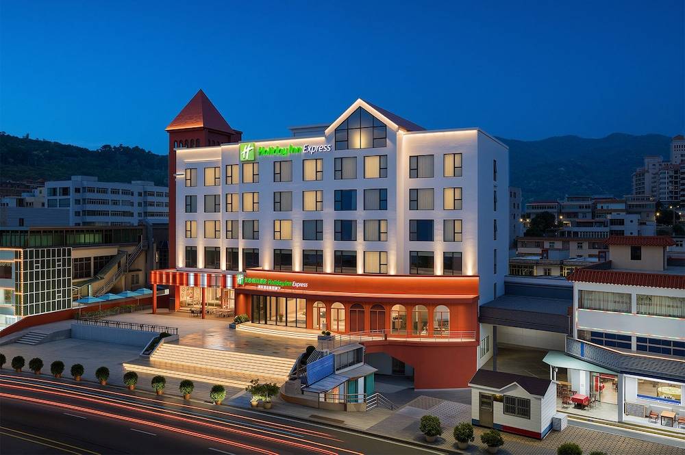 Holiday Inn Express Shenzhen Dapeng Nan'ao by IHG 1