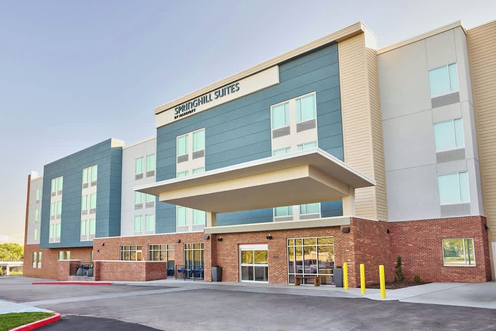 SpringHill Suites by Marriott Chesterfield 1