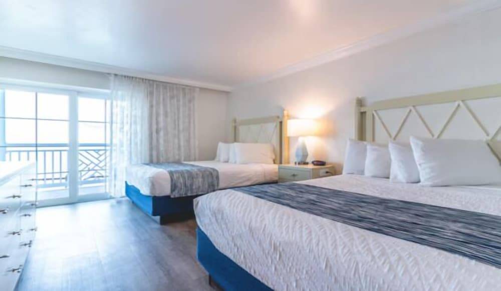 Tween Waters Island Resort & Spa 2