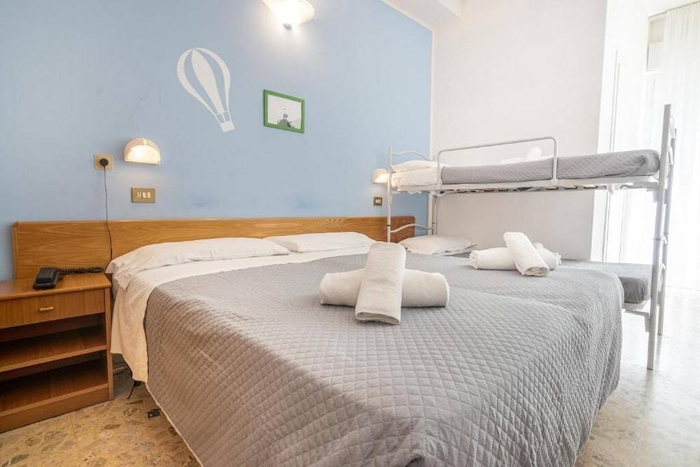Hotel Santiago 2