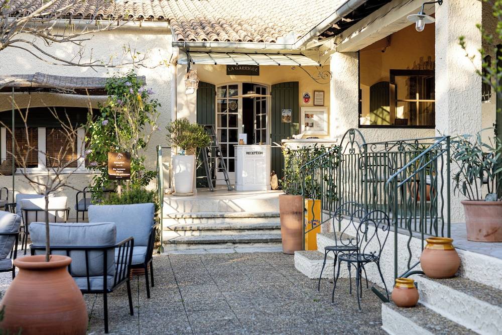 Hôtel La Garrigue & Bar Le Perchoir 1