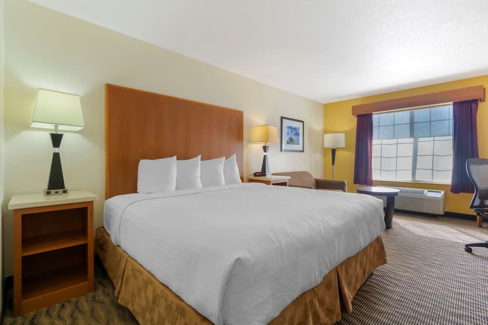 Best Western Plus Park Place Inn & Suites 1