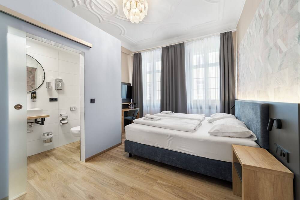 NEU - Sona Design Rooms - CITY CENTER - 2