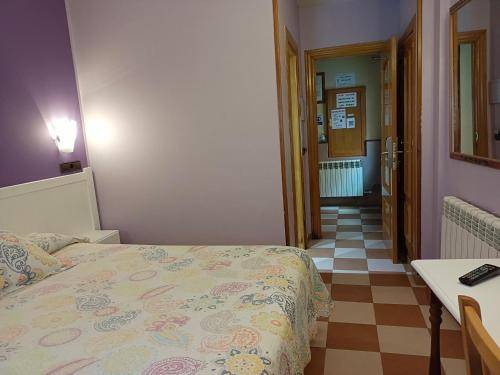 Hostal Don Jaime I y II 2