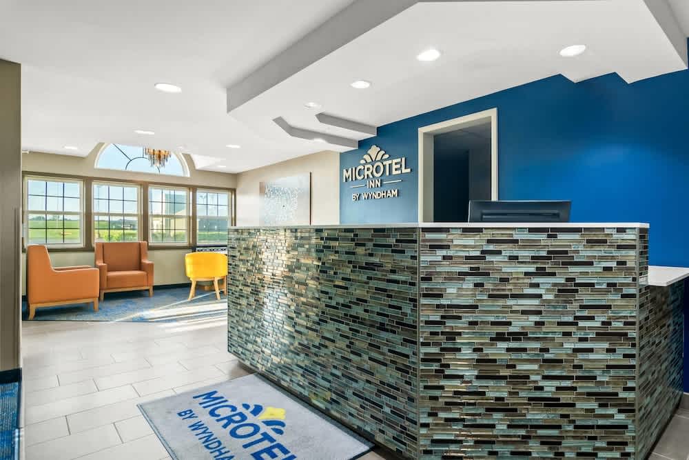 Microtel Inn & Suites by Wyndham Joplin 2
