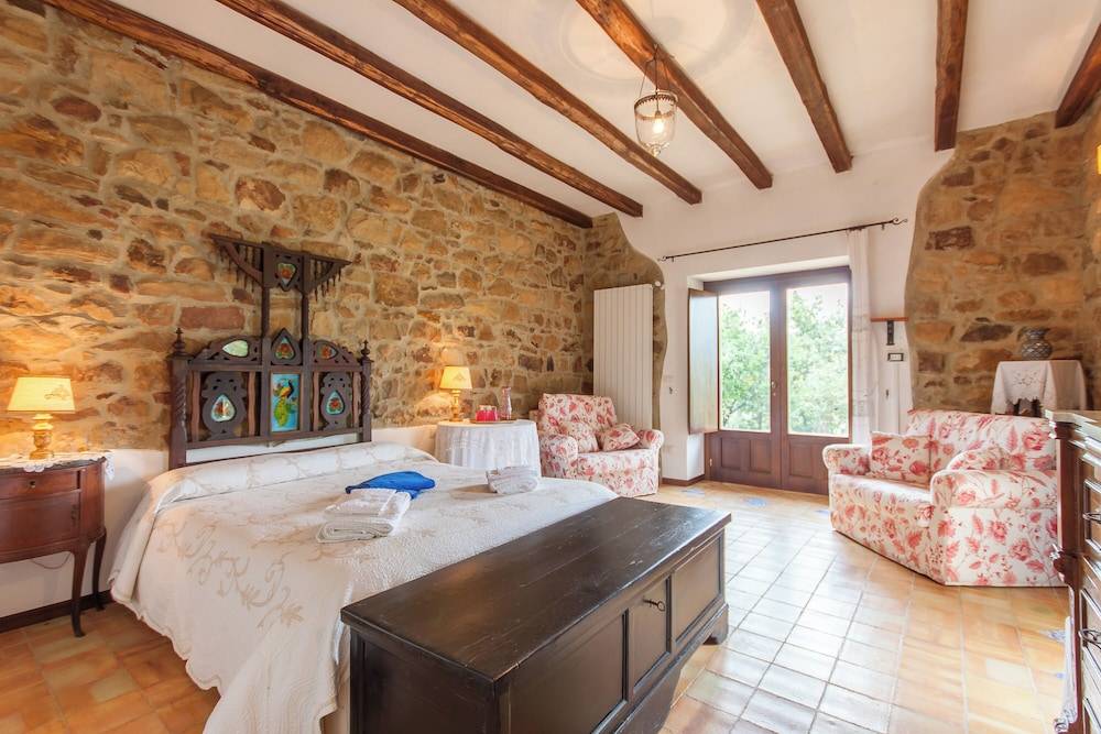 Villa Olmo With Private Pool - Happy Rentals 1