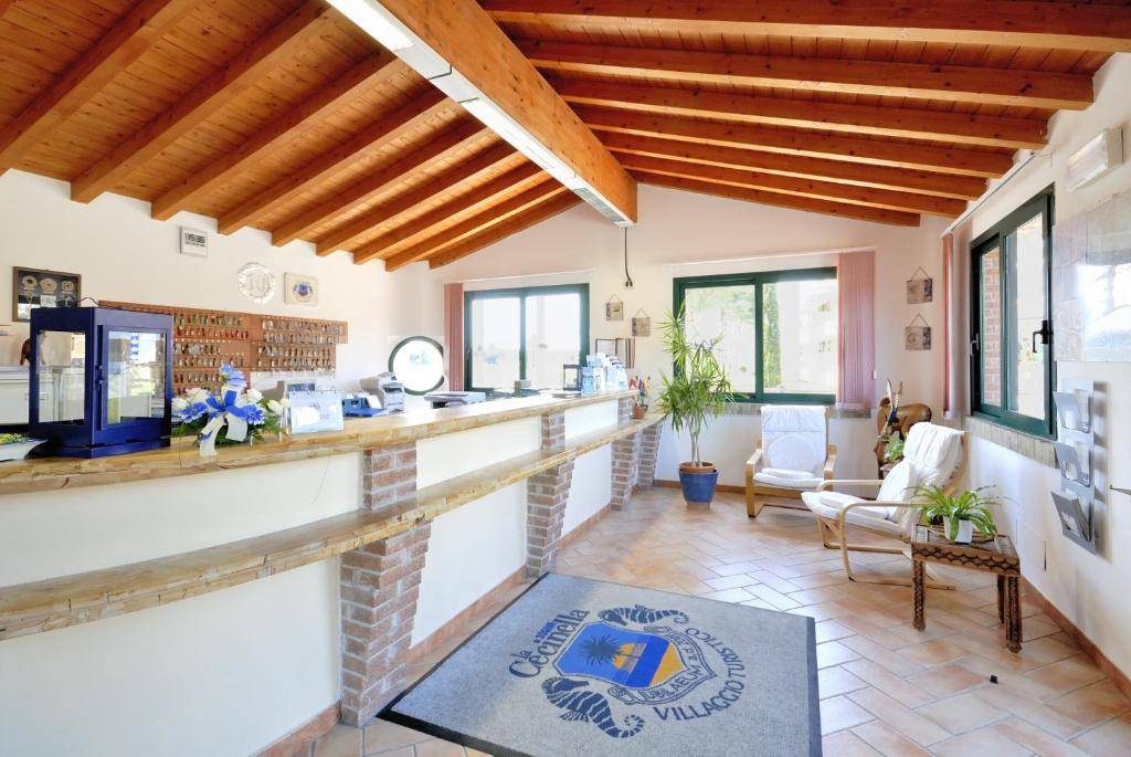 Villaggio Turistico La Cecinella 1