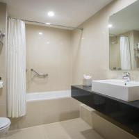 Clayton Hotel Liffey Valley 2
