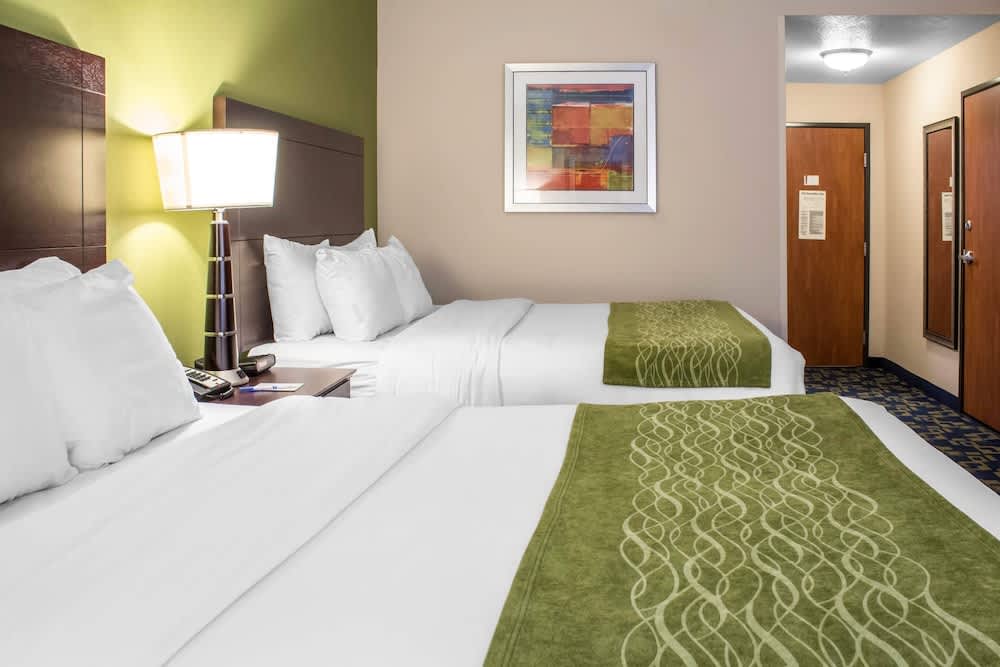 Econo Lodge Ankeny - Des Moines 1