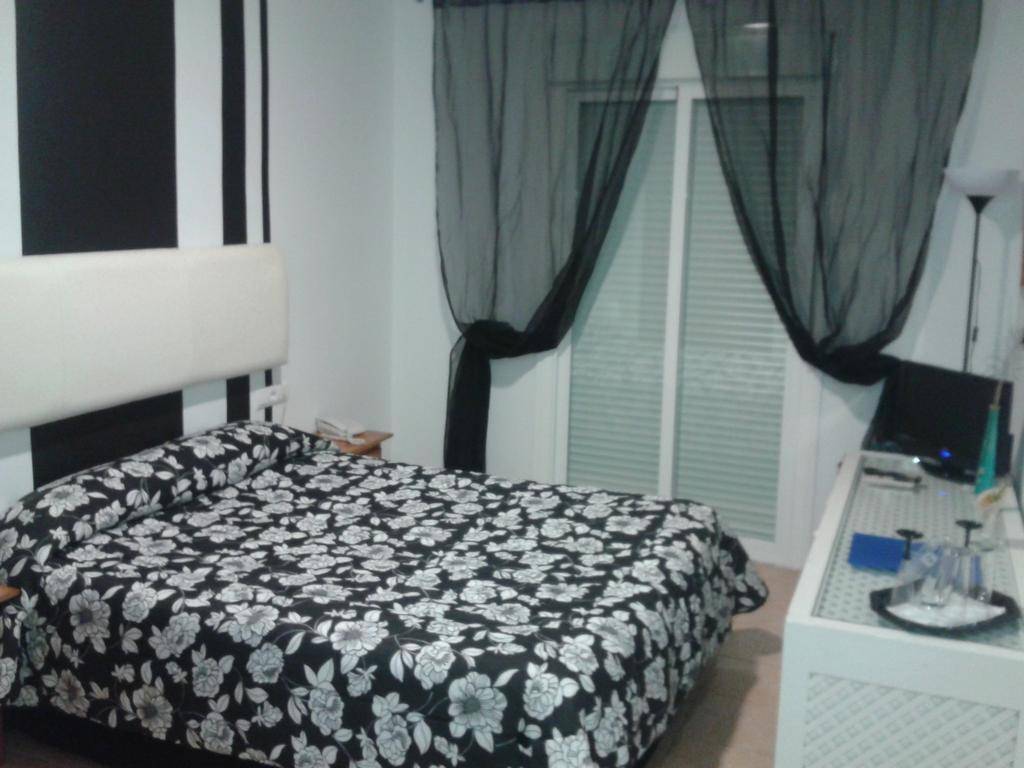 Hostal Alhaja Playa 2