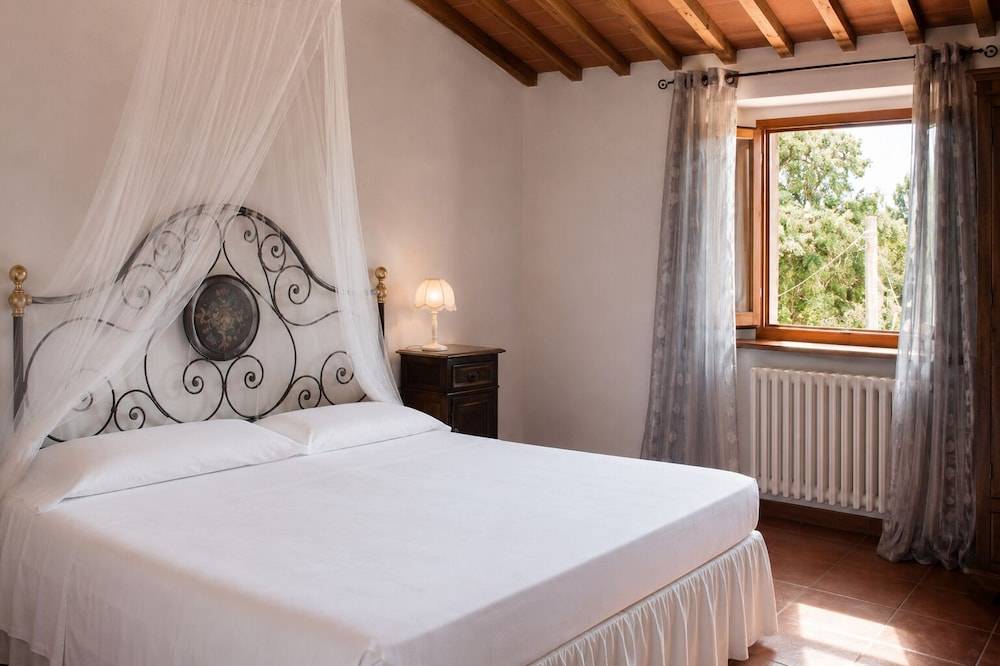 Agriturismo La Camporena 1